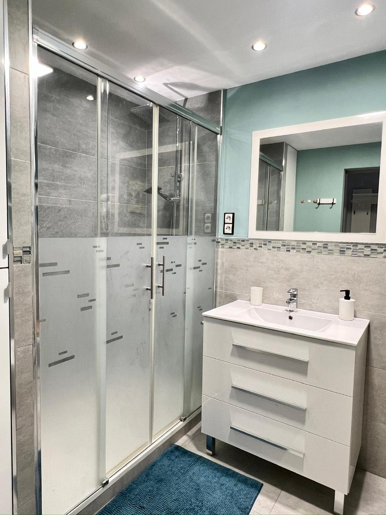 Espectacular Apartamento Junto Al Mar, Con Piscina En Málaga Esterno foto