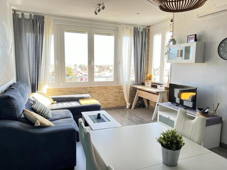 Espectacular Apartamento Junto Al Mar, Con Piscina En Málaga Esterno foto