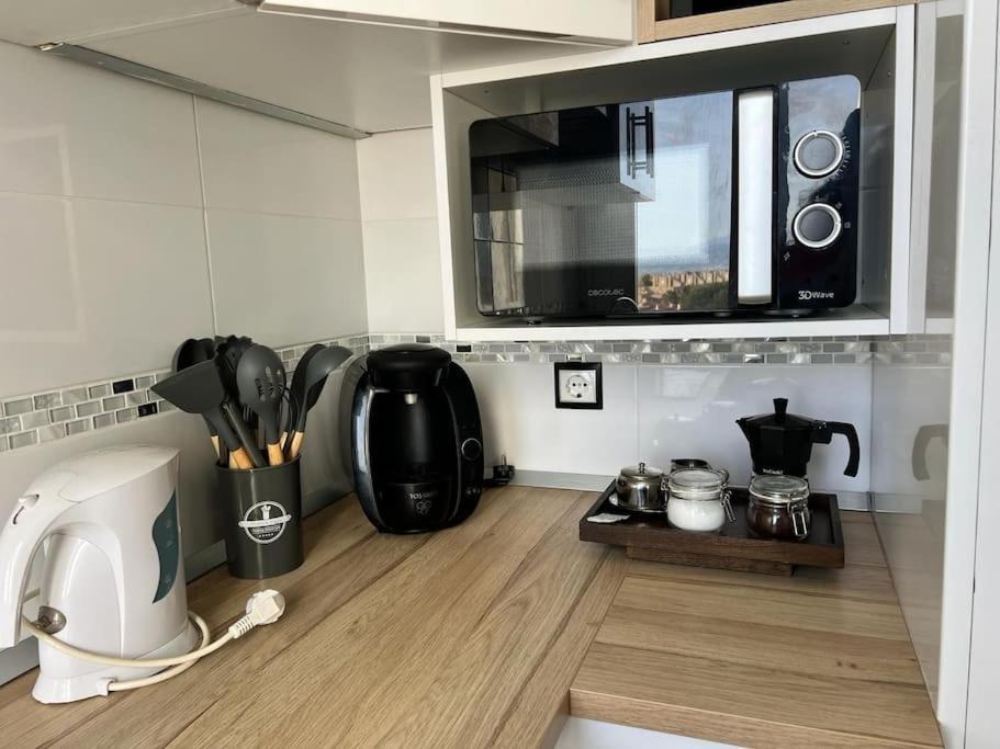 Espectacular Apartamento Junto Al Mar, Con Piscina En Málaga Esterno foto