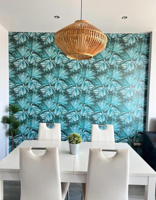 Espectacular Apartamento Junto Al Mar, Con Piscina En Málaga Esterno foto